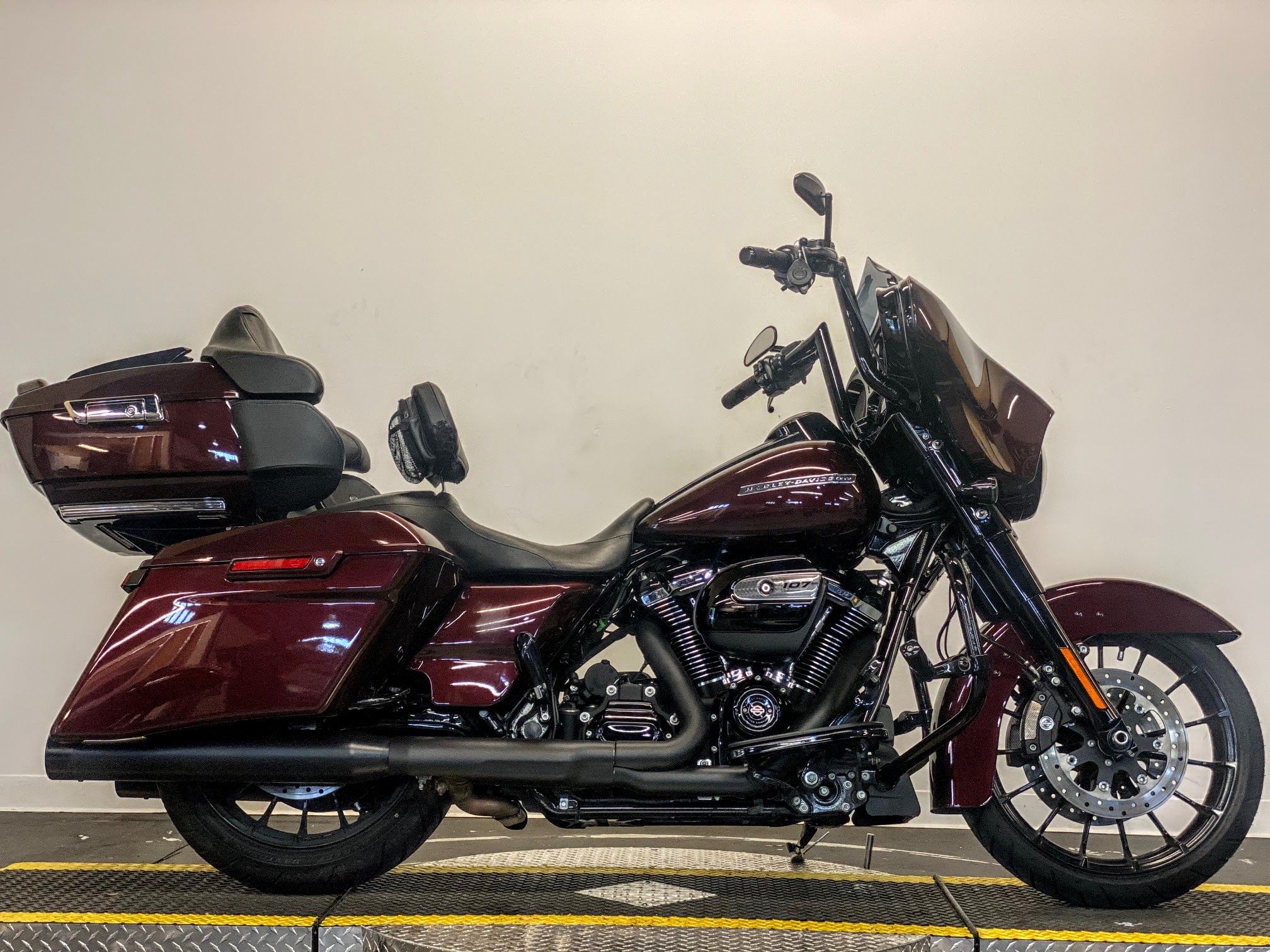 2018 street glide special for sale